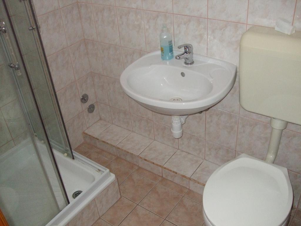 Bed and Breakfast Tímárház Panzió Szeged Habitación foto