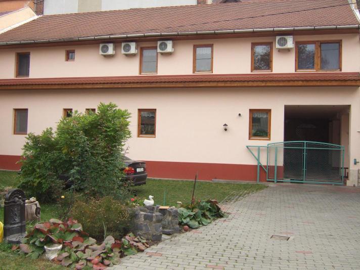 Bed and Breakfast Tímárház Panzió Szeged Exterior foto
