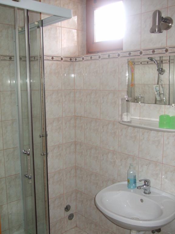 Bed and Breakfast Tímárház Panzió Szeged Habitación foto